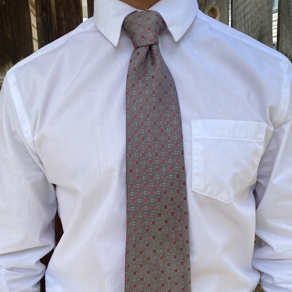 Calvin Klein mauve men’s tie